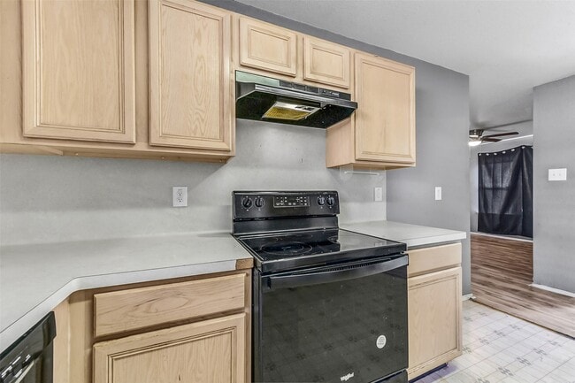 Building Photo - 13518 Woodring Ct