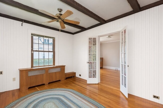 Building Photo - 204 Walpole St