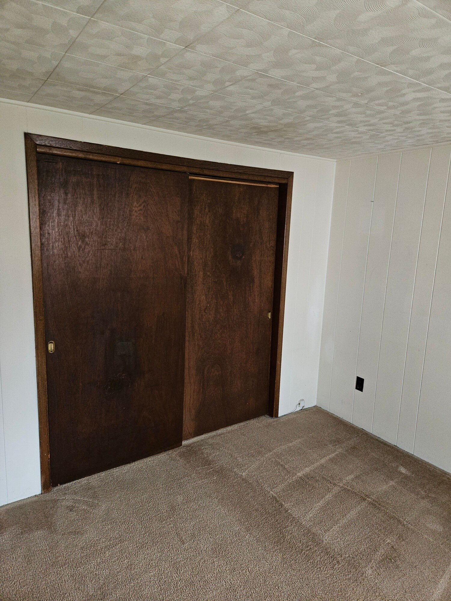 Building Photo - 70 Elm St