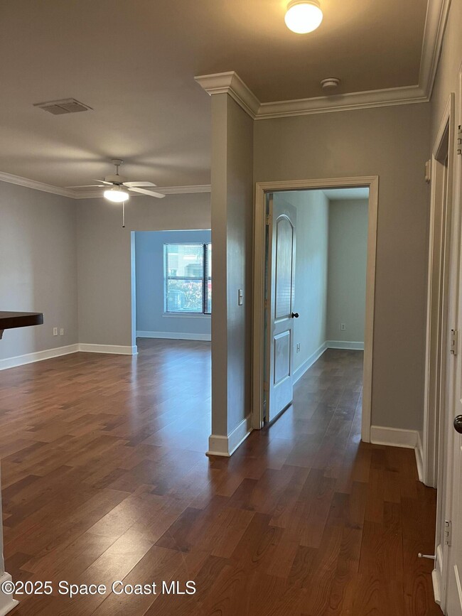 Building Photo - 6461 Borasco Dr