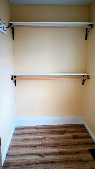 Building Photo - 1500 Lamont St