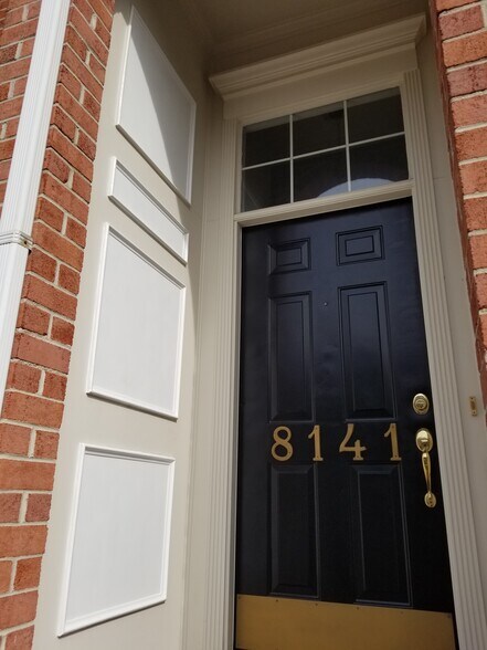 Building Photo - 8141 Madrillon Ct