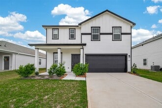 Building Photo - 31247 Williams Lndg St