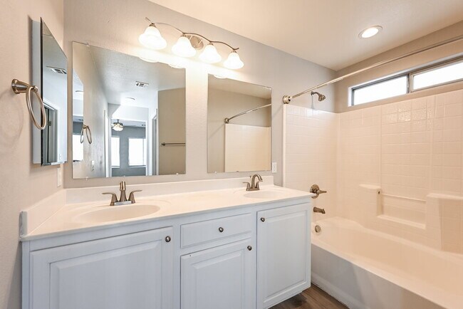 Building Photo - 9511 Leaping Lizard St