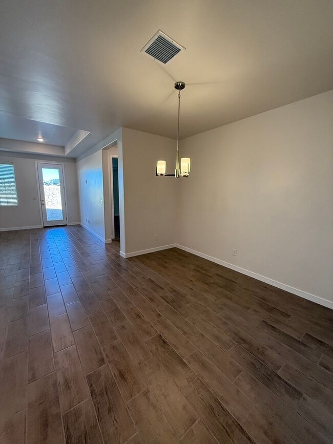 Building Photo - 5008 Sand Strm Rd