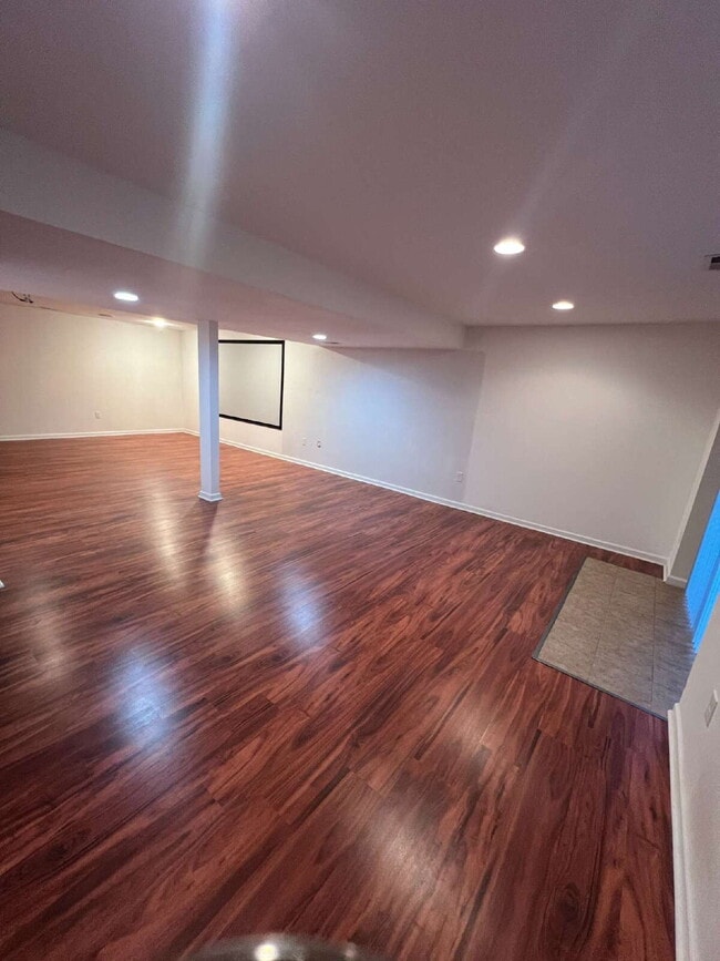 Building Photo - Move-in Special: HALF OFF off of the first month's rent! Stunning 4-5 Bedroom Home for Rent in En...