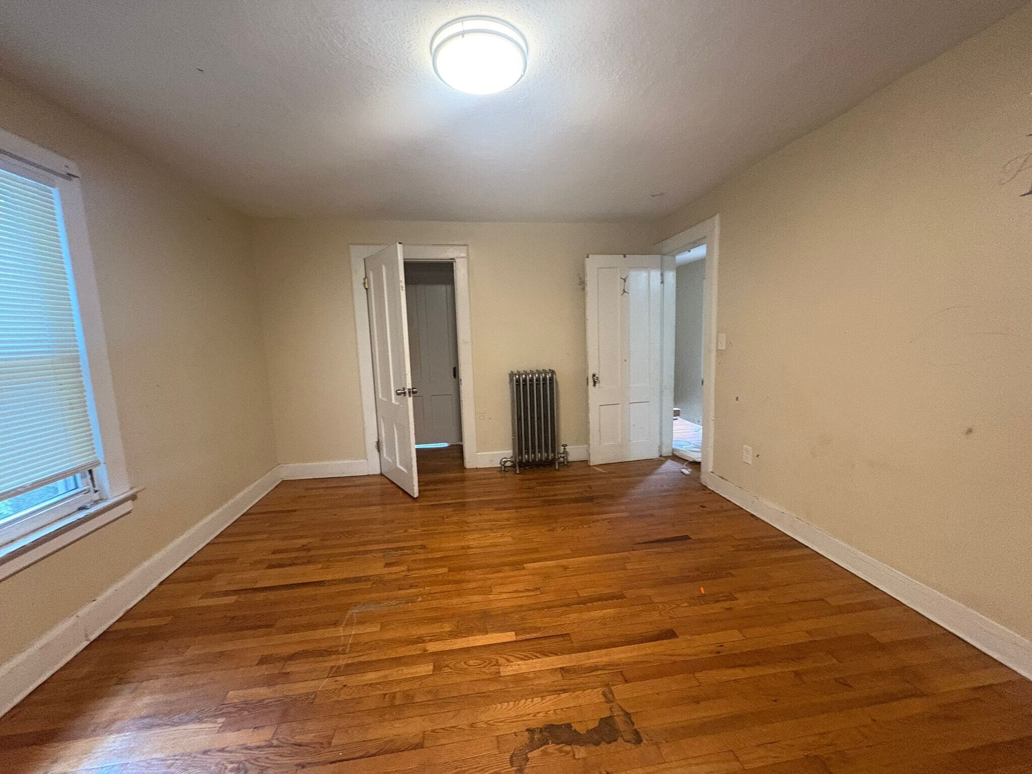 Building Photo - 271 Augur St