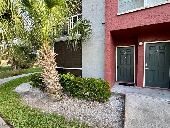 Building Photo - 169 Santa Clara Dr