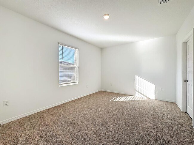 Building Photo - 2645 Olympic Ct