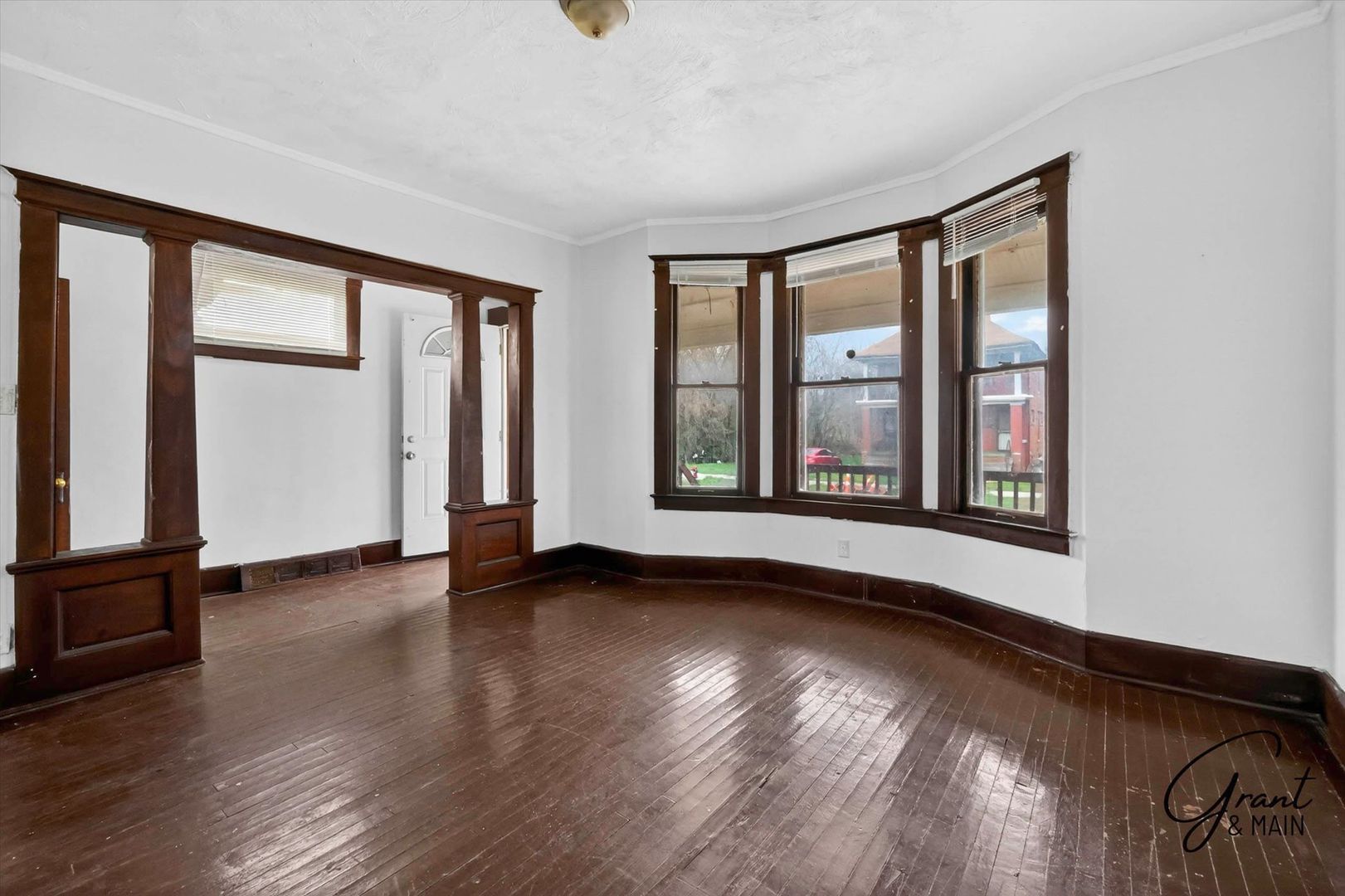 Building Photo - 127/129 W. Buena Vista - AIS-HASE LLC