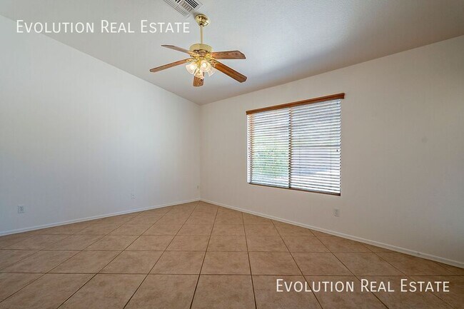 Building Photo - 10330 E Idaho Ave