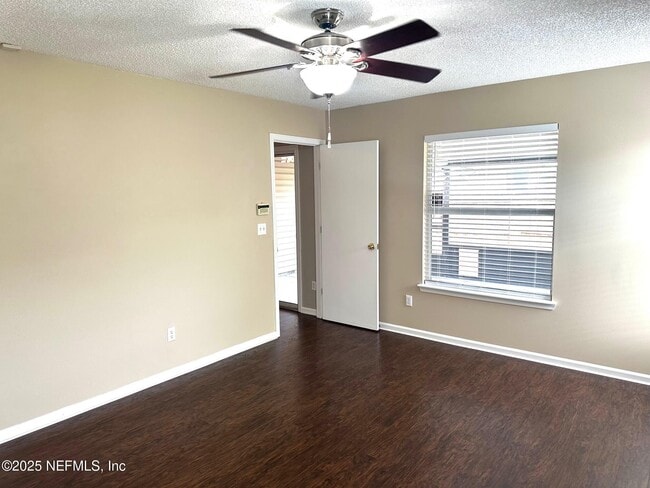 Building Photo - 229 Nadia Michelle Ct N