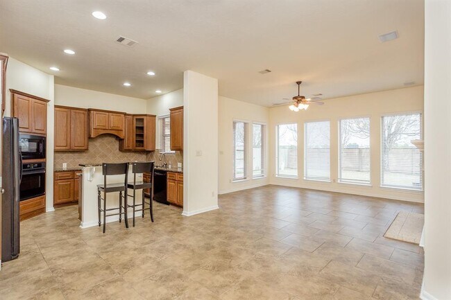 Building Photo - 9227 Mystic Falls Ln