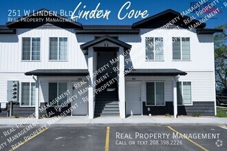 Building Photo - 3 Bedroom 1 Bath Apartment - Fiber Interne...