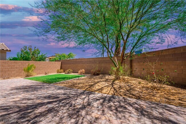 Building Photo - 7733 Harthill Park Ave