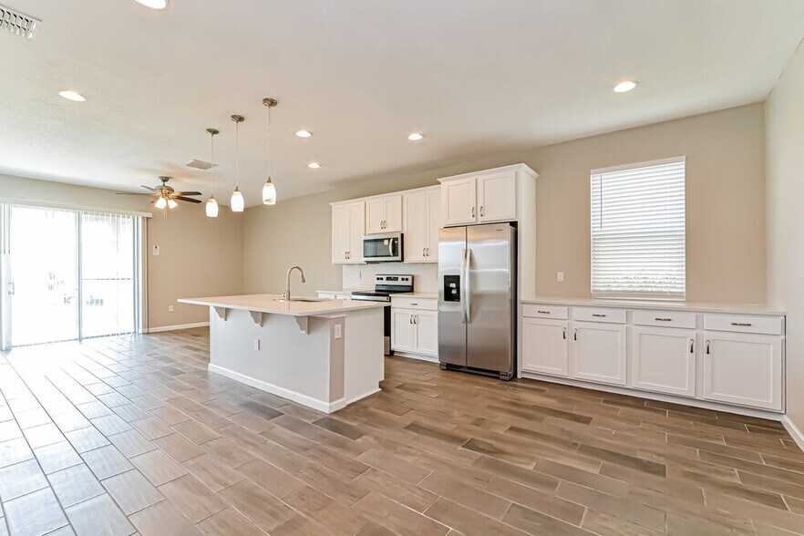 Building Photo - 281 Alford Dr