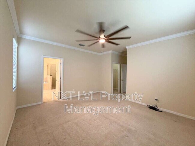 Building Photo - 9453 River Otter Dr