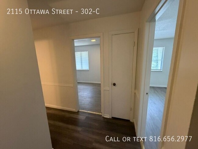 Building Photo - 2115 Ottawa St