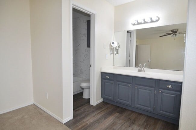 Building Photo - VIEW NOW/COMING SOON - Beautiful 3-2-2 in Saginaw with Quartz Counters & Large Backyard-Eagle MT-...