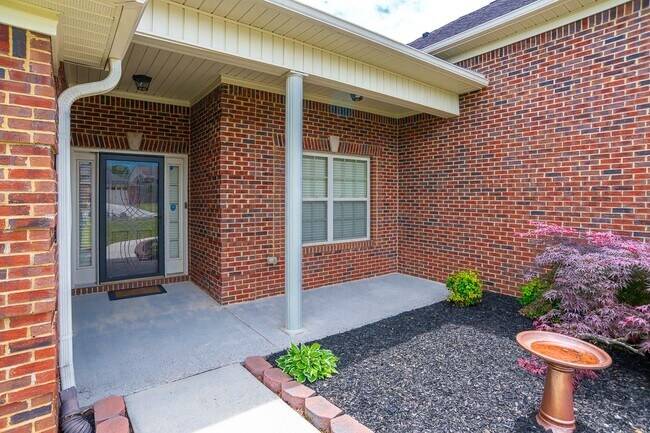 Building Photo - 15818 Trey Hughes Dr NW