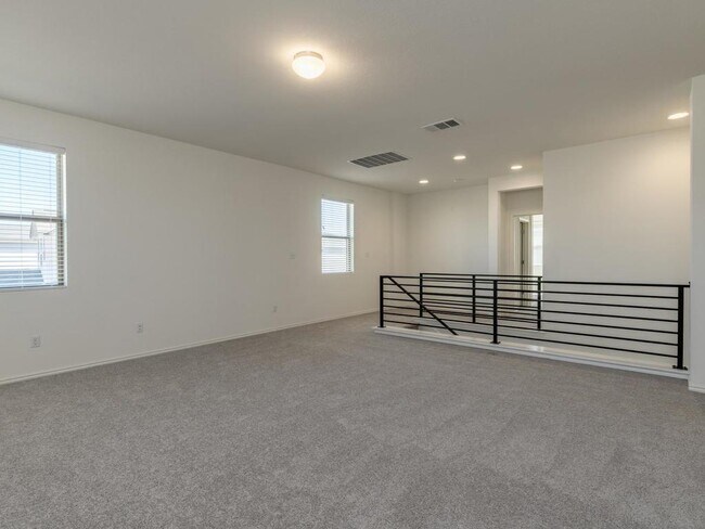Building Photo - 9113 Garnet Dr