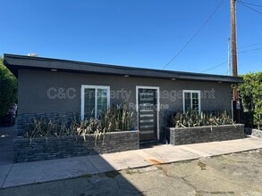 Building Photo - 1205 E 4th St