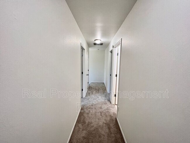 Building Photo - 1610 107th Pl SE