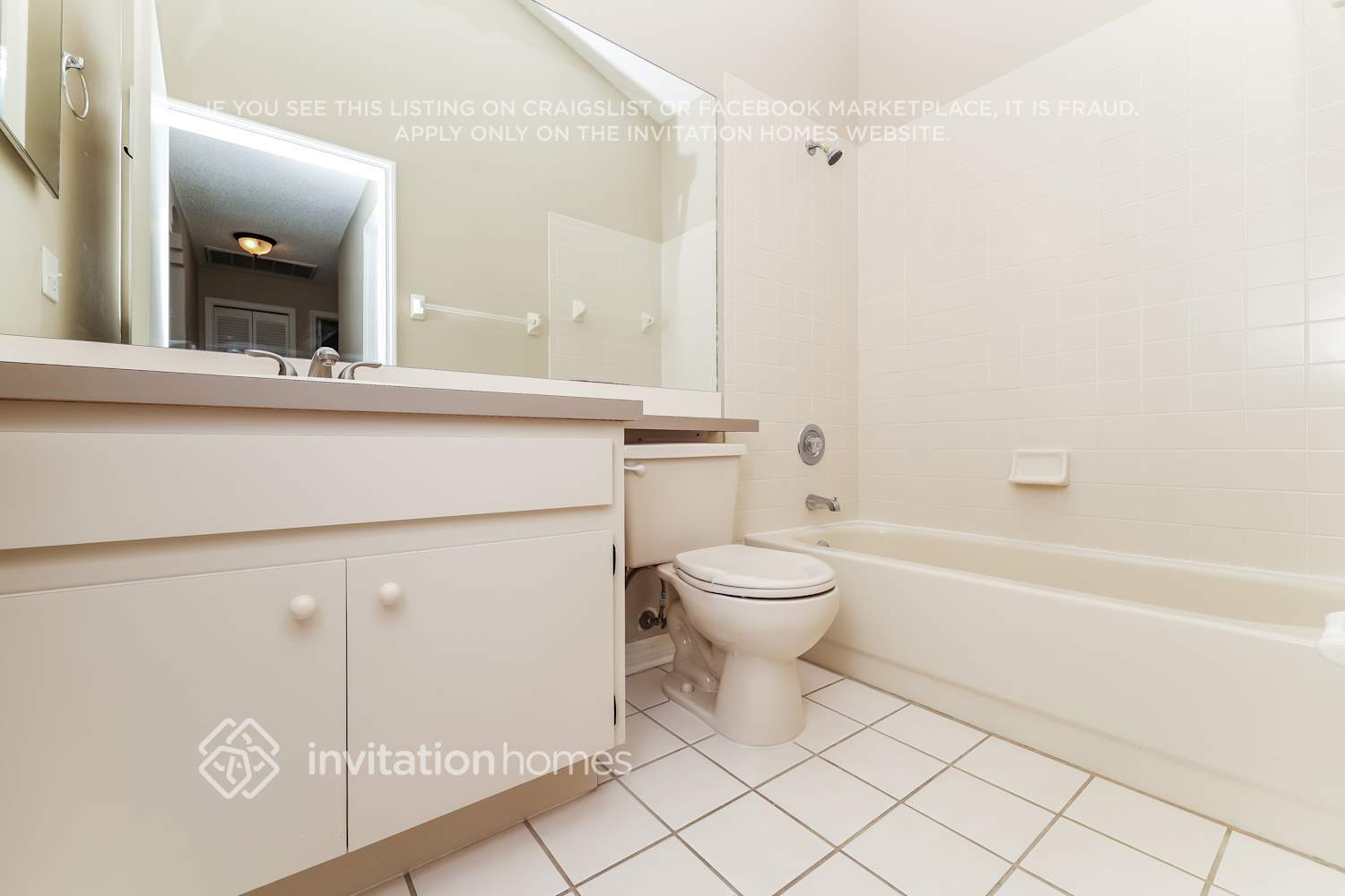 Building Photo - 5902 Azure Dr