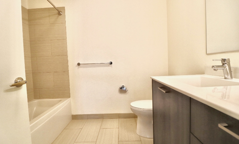 Building Photo - 1319 S Wabash Ave