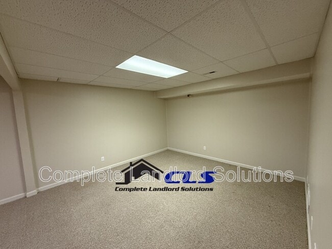 Building Photo - 1752 E Morgan Dr