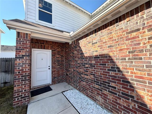 Building Photo - 2228 Dana Dr