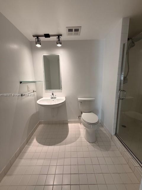 Building Photo - 10 SW South River Dr