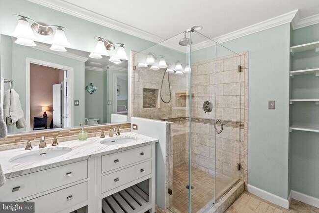 Building Photo - 5944 Wescott Hills Way