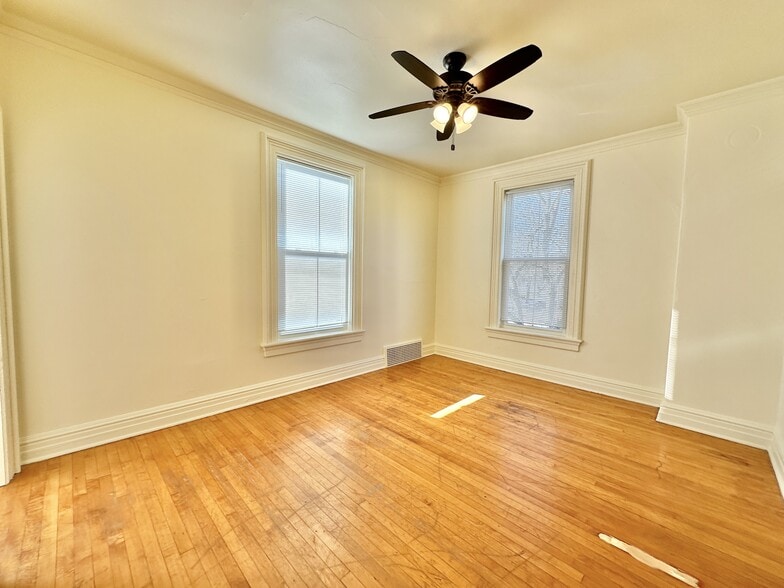 Building Photo - 255 S Jackson St