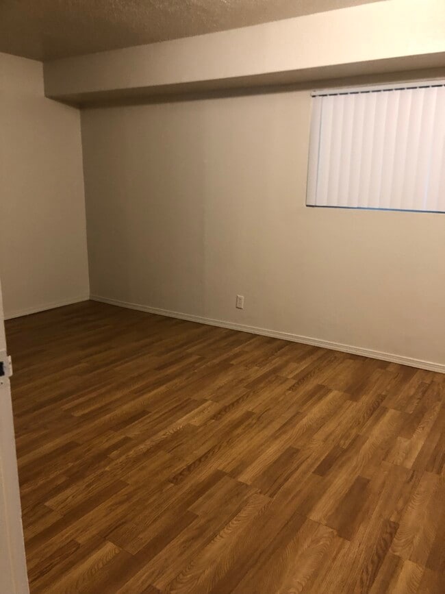 Building Photo - 3916 S Pearl St