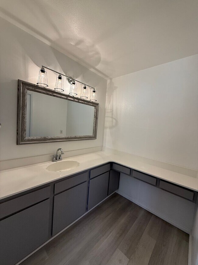 Building Photo - 13104 Village 13