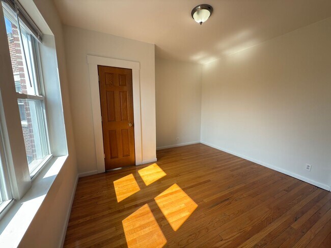 Building Photo - Saint Louis