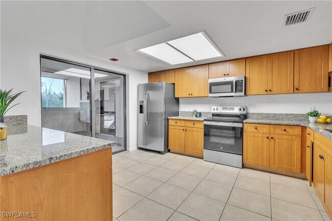 Building Photo - 16448 Timberlakes Dr