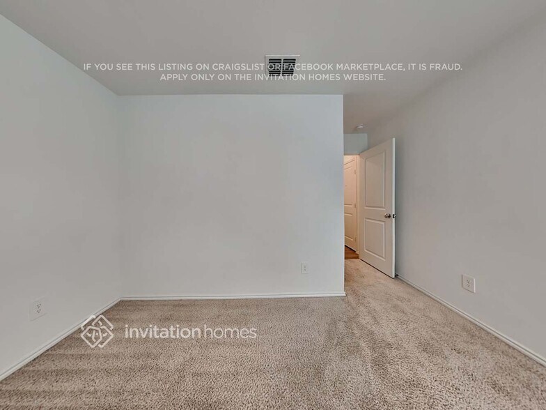 Building Photo - 464 Frio Pass Trl