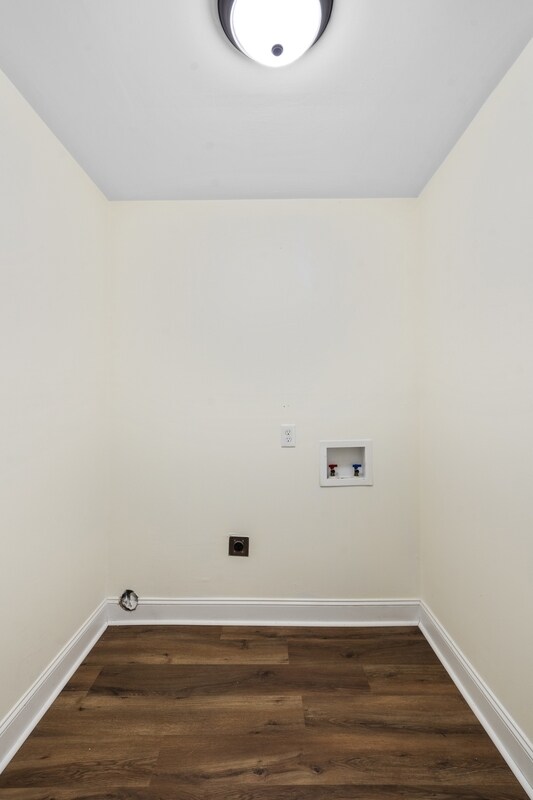 Building Photo - 1331 Phils Dr