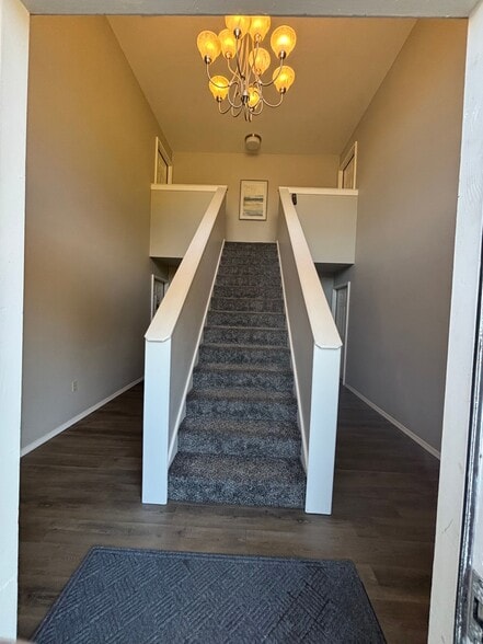 Building Photo - 3109 W 2nd Ct