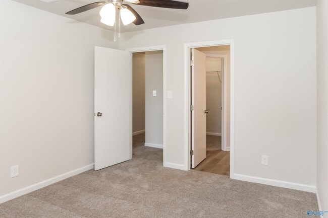 Building Photo - 16709 Wellhouse Dr