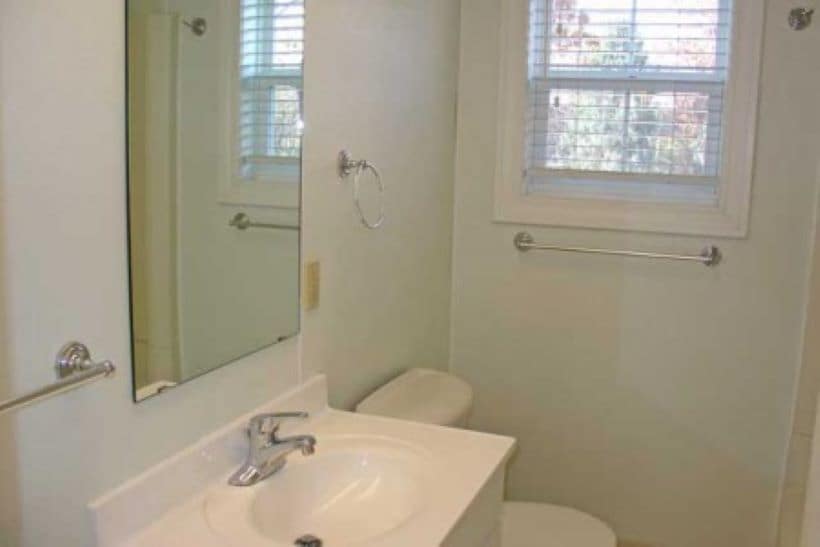 Building Photo - 2901 Joan Ln