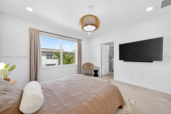 Building Photo - 4349 Veleiros Ave