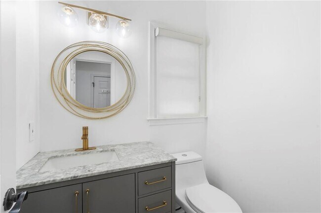 Building Photo - 526 Coopers Pond Dr