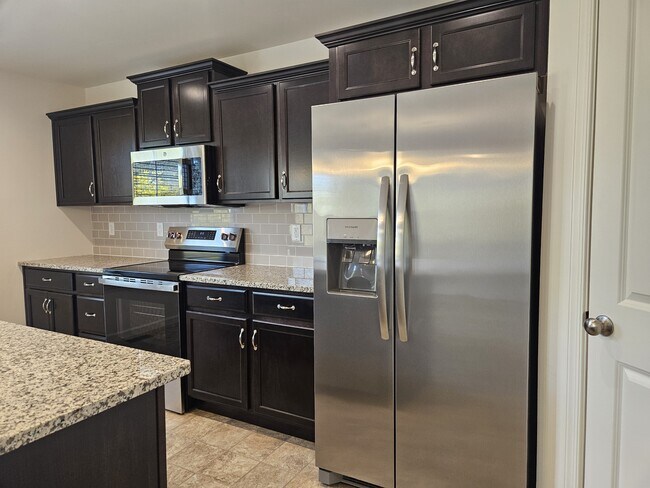 Building Photo - 118 Rhodolite Ln