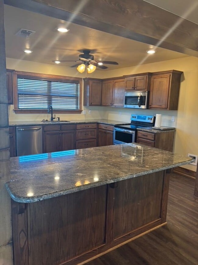 Building Photo - 6881 FM 1387