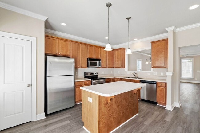 Building Photo - Charming and Move-In Ready 3BR Home | Prim...