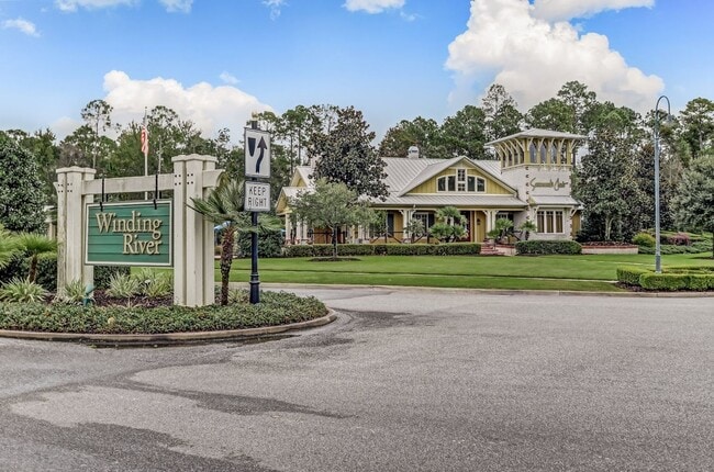 Building Photo - 3/2 with amazing community amenities!