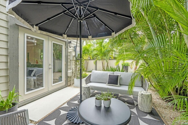 Building Photo - 2474 Bedford Mews Dr